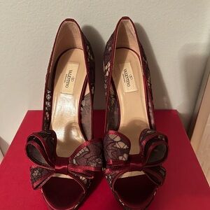 (NIB) Valentino Women's Red Lace Heels - Size 40